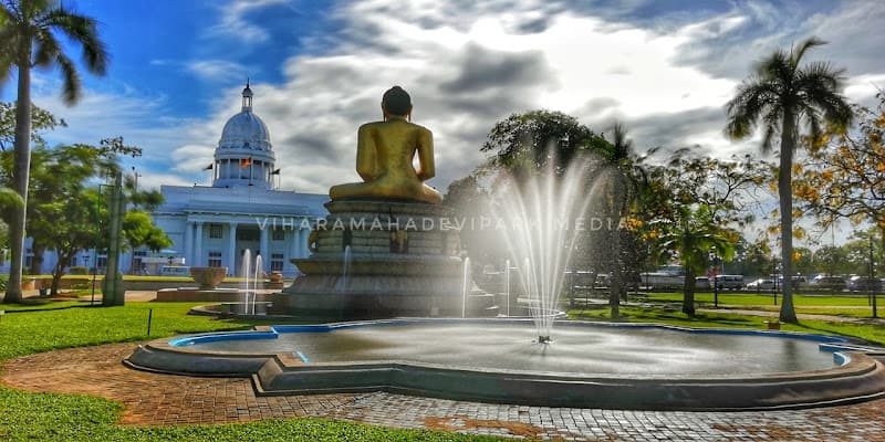 Viharamahadevi Park