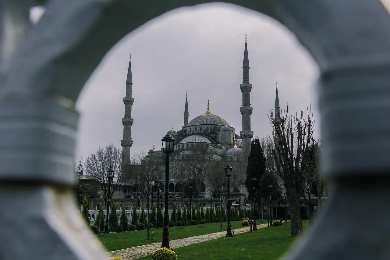 mosque, minarets, architecture, hagia sophia, sultanahmet, istanbul, turkey, islam, quran, tourism, city, religion, travel, dome, faith, prayer, mosque, mosque, mosque, istanbul, istanbul, turkey, tur