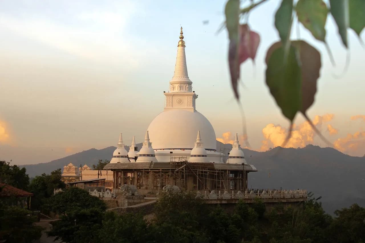 stupa, pagoda, siri indaka seya, chaithyaya, ella, nature, sri lanka, mahamevnawa, wat, temple, mountaintop, landmark, tourist attraction, mountains, serene, scenic, sunset, sunrise, ficus religiosa